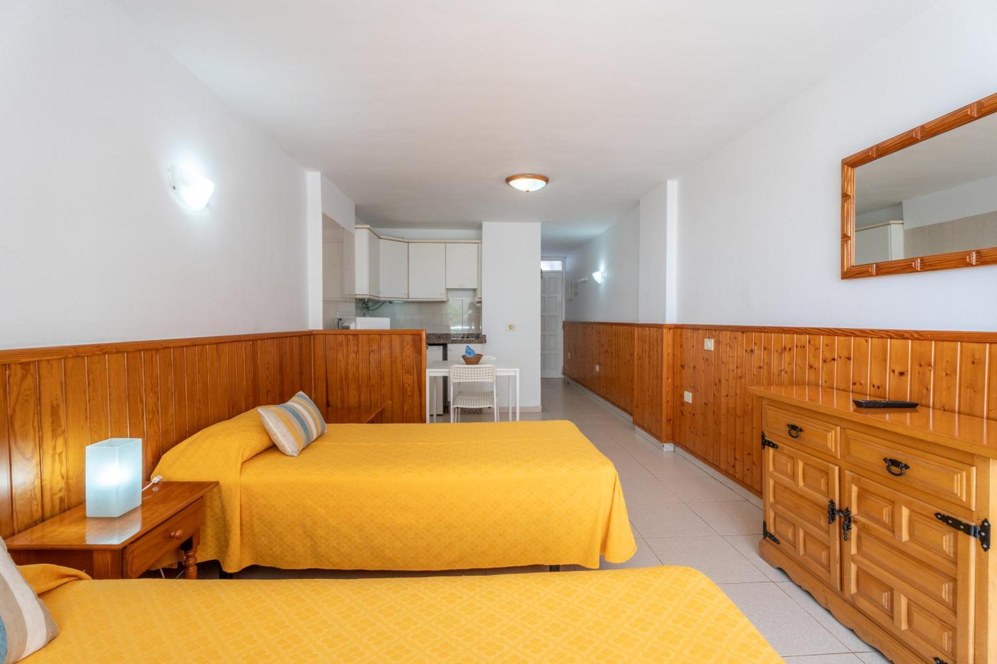 Apartamentos Borinquen Playa de las Américas Buitenkant foto