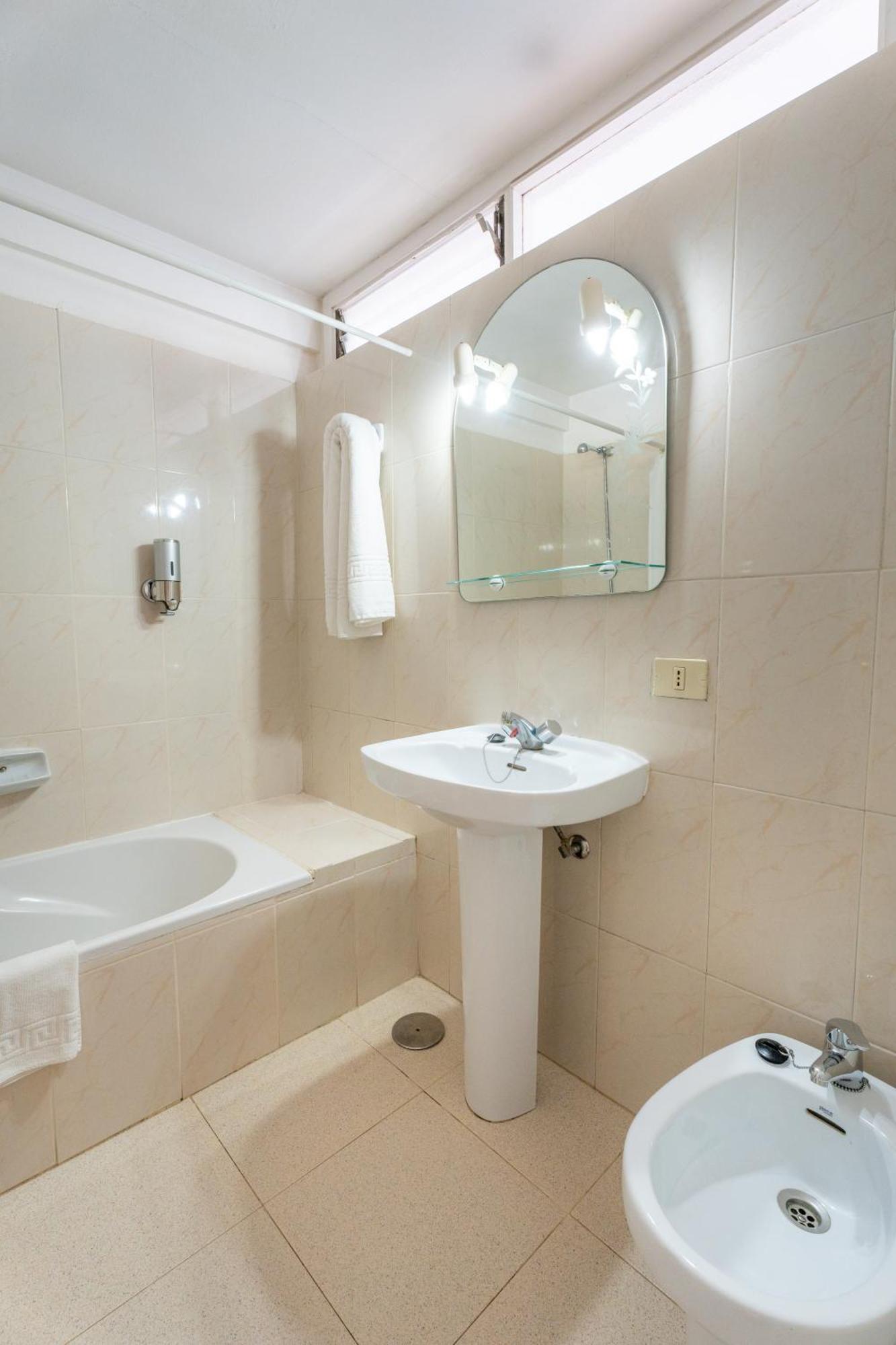 Apartamentos Borinquen Playa de las Américas Buitenkant foto