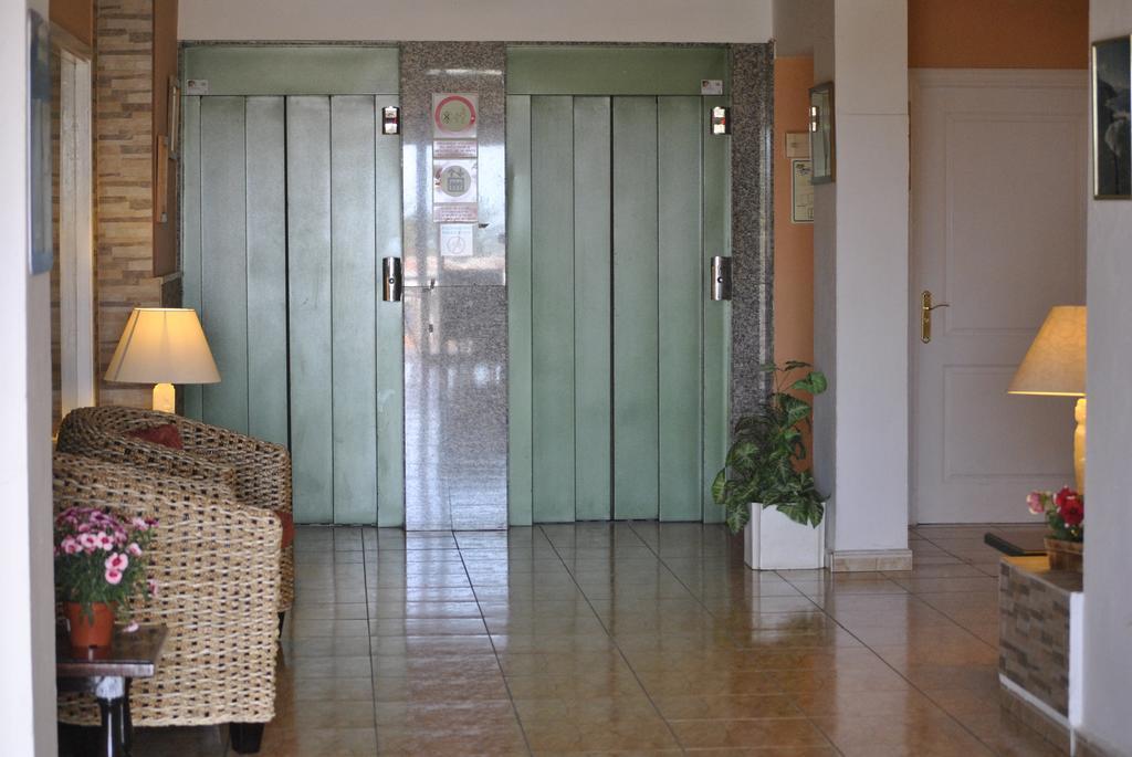 Apartamentos Borinquen Playa de las Américas Buitenkant foto